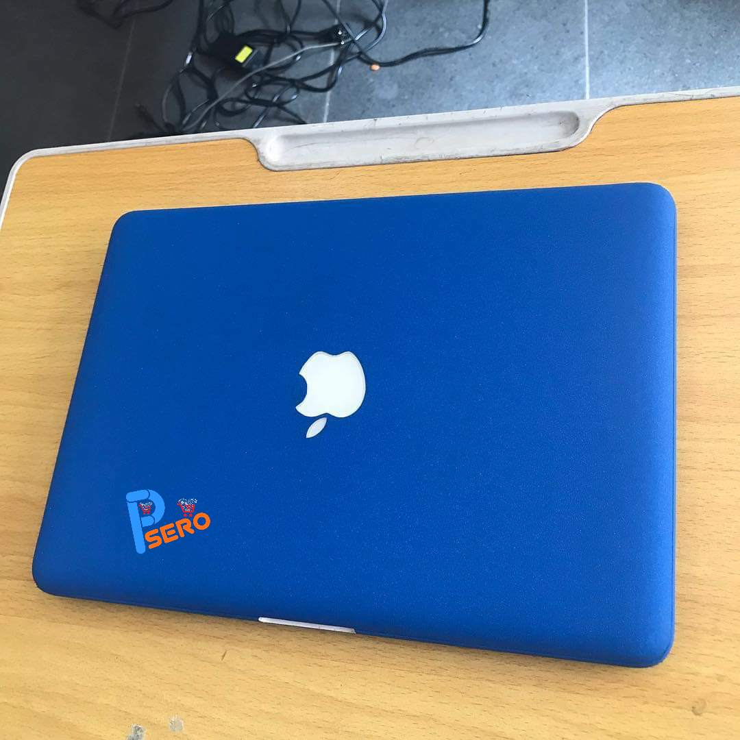 Apple Macbook Unibody, 250gb HDD - 4gb Ram, Partitioned With Mac OS and Windows Operating System - Image 3