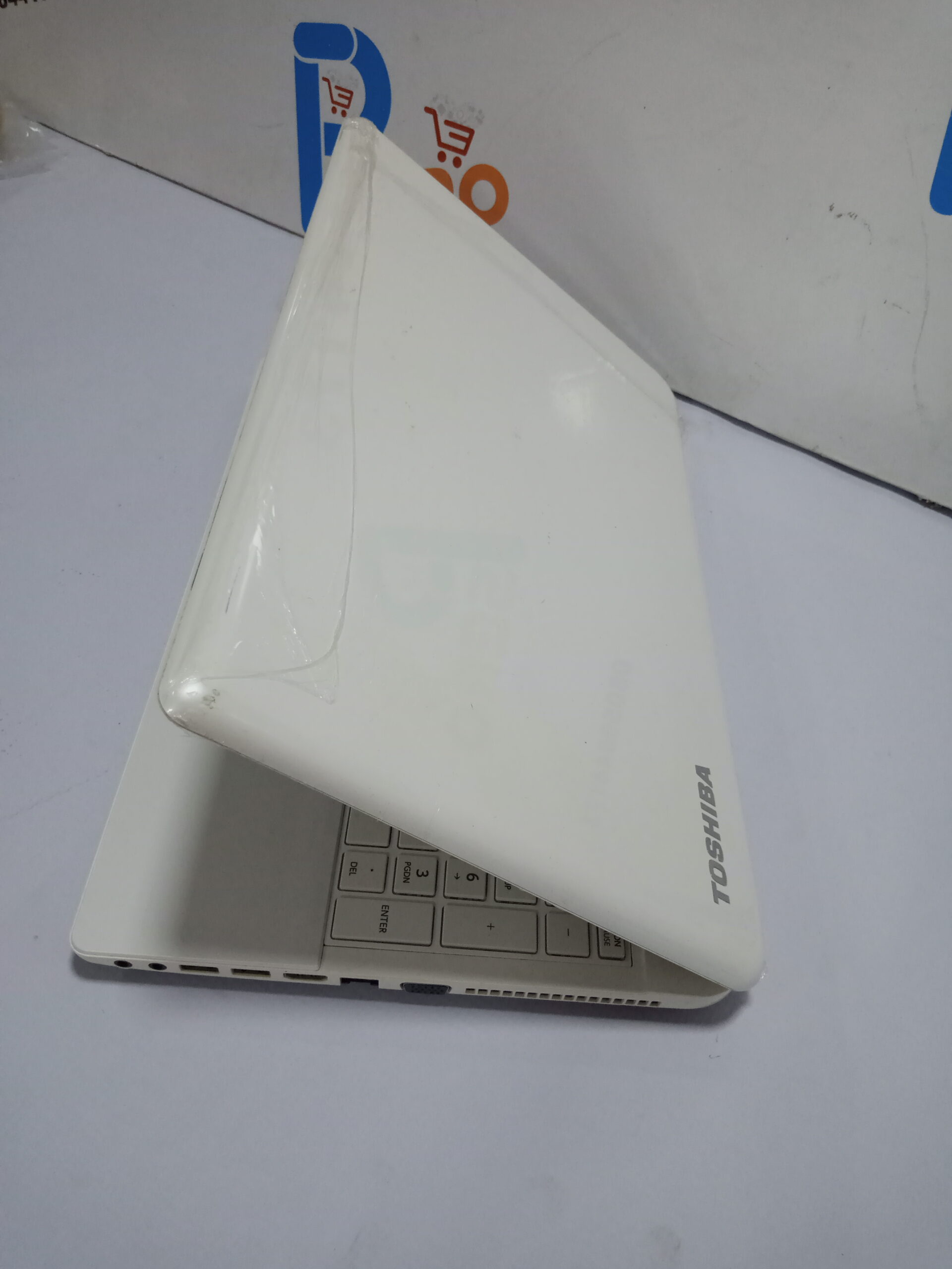Toshiba Satellite C50D-A Laptop – Intel Core 2 Duo – 500HDd – 4GB Ram - Image 3