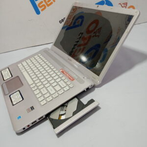 Sony VAIO VGN NW23GF - Core 2 Duo - 250GB - 4GB Ram - Sharp Webcam