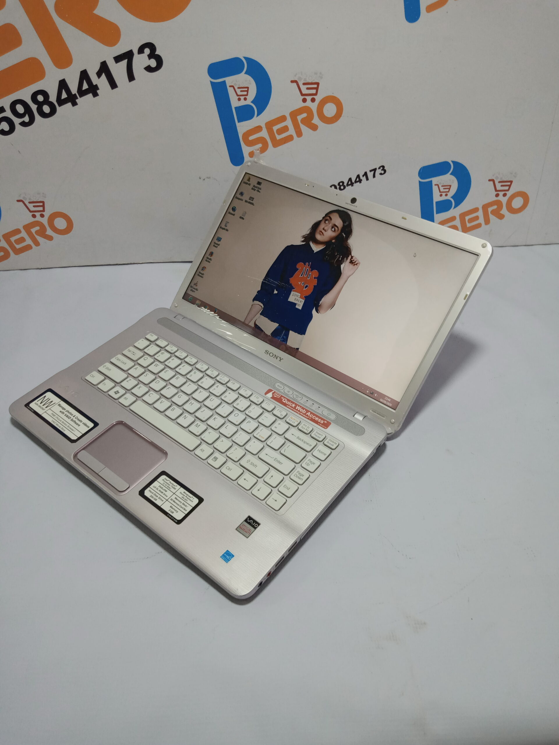 Sony VAIO VGN NW23GF - Core 2 Duo - 250GB - 4GB Ram - Sharp Webcam - Image 8