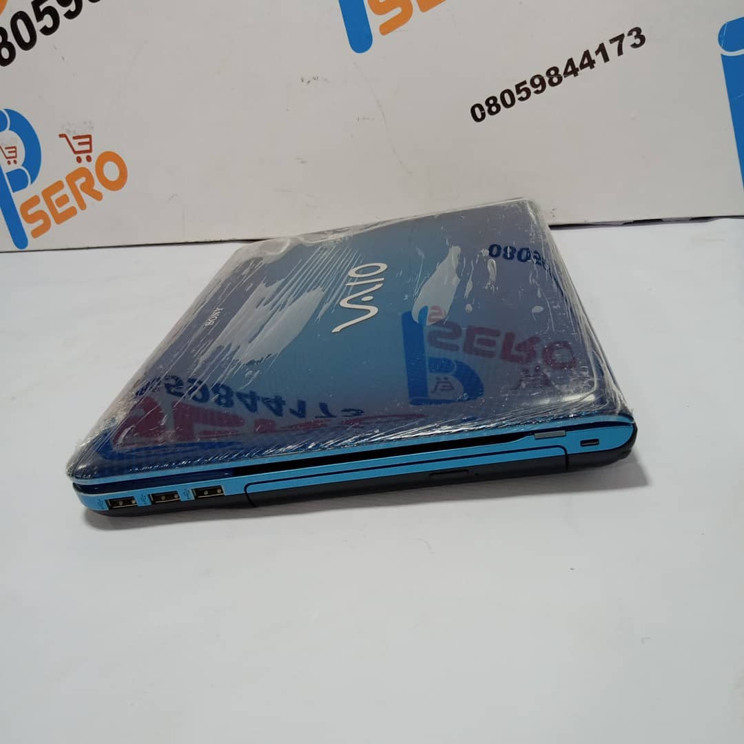 Sony VAIO VPCEA1S1E Laptop – Intel Core i3 – 4GB Ram – 250GB HDD - Image 3