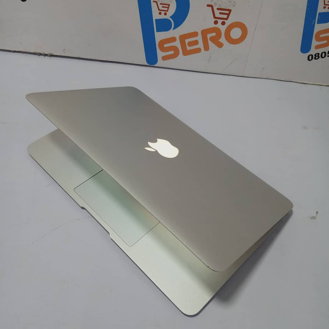 Apple MacBook Air 2015 Laptop – 11inch – 4GB Ram – 128SSD – UK Used - Image 6
