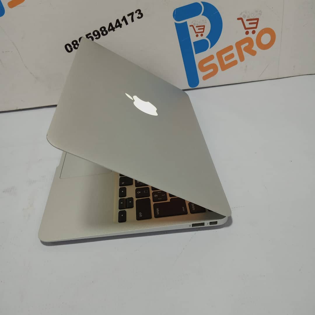 Apple MacBook Air 2015 Laptop – 11inch – 4GB Ram – 128SSD – UK Used - Image 9