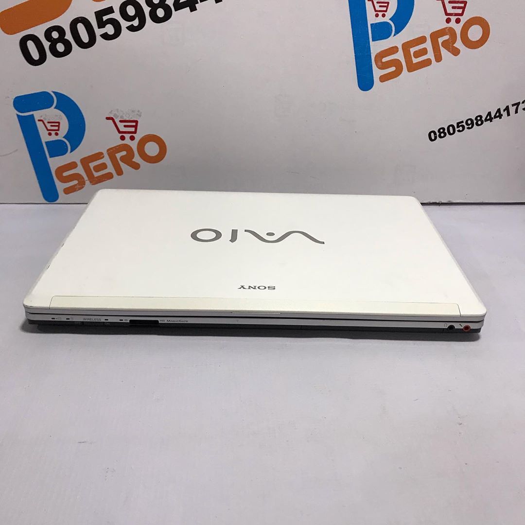 Sony VAIO VGN-FW43G Laptop - Core 2 Duo - 3GB Ram - 320HDD - Super Fast - Free wireless Mouse - Image 3
