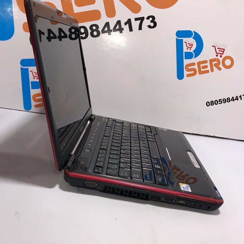 Toshiba Satellite M300 Intel Core 2 Duo 250GB HDD 4GB Ram Sharp