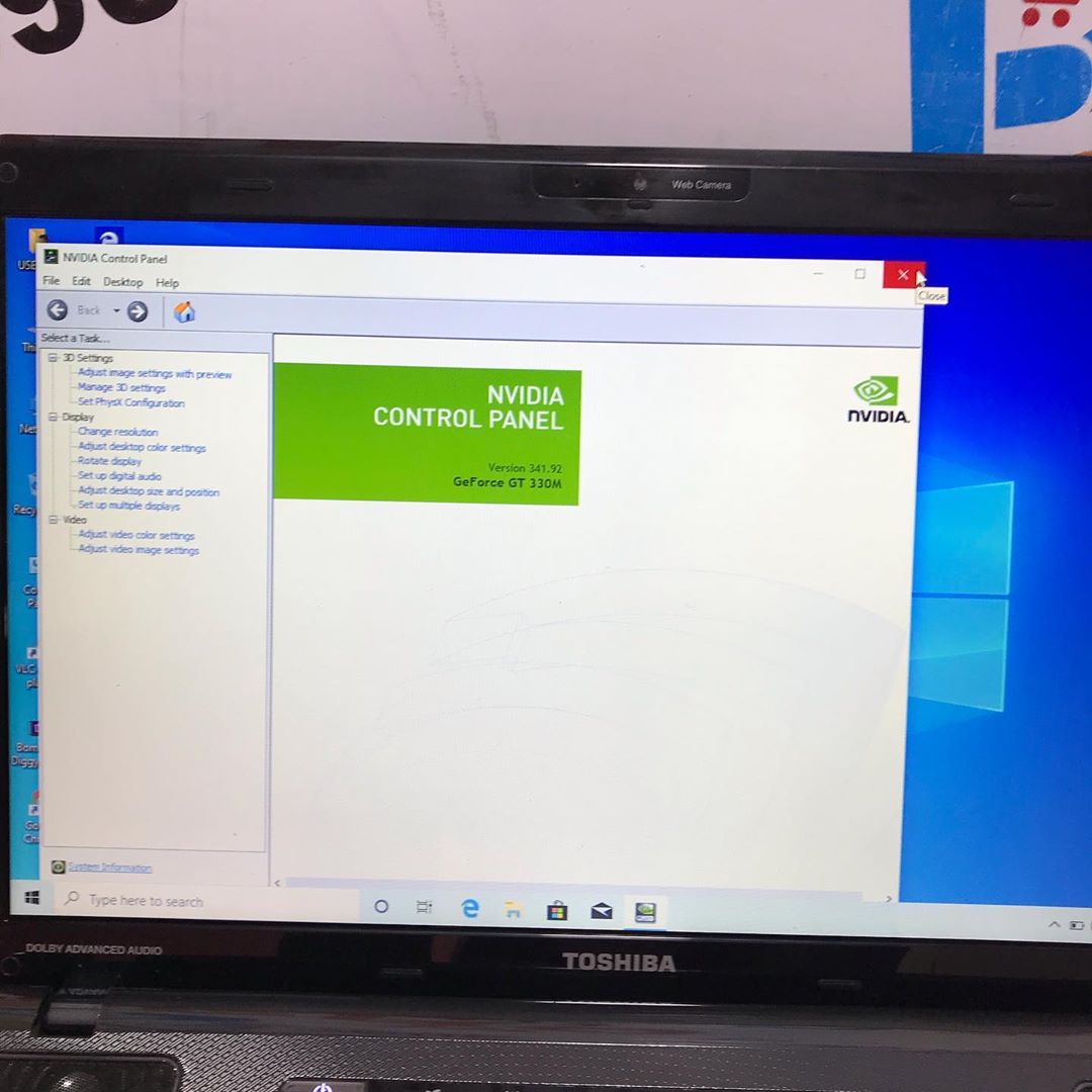 Toshiba Satellite A660 - Intel Core i5 - 1GB GeForce Nvidia Dedicated Graphics - 4GB Ram - 320HDD - 16GB Free Flash Drive - Image 10