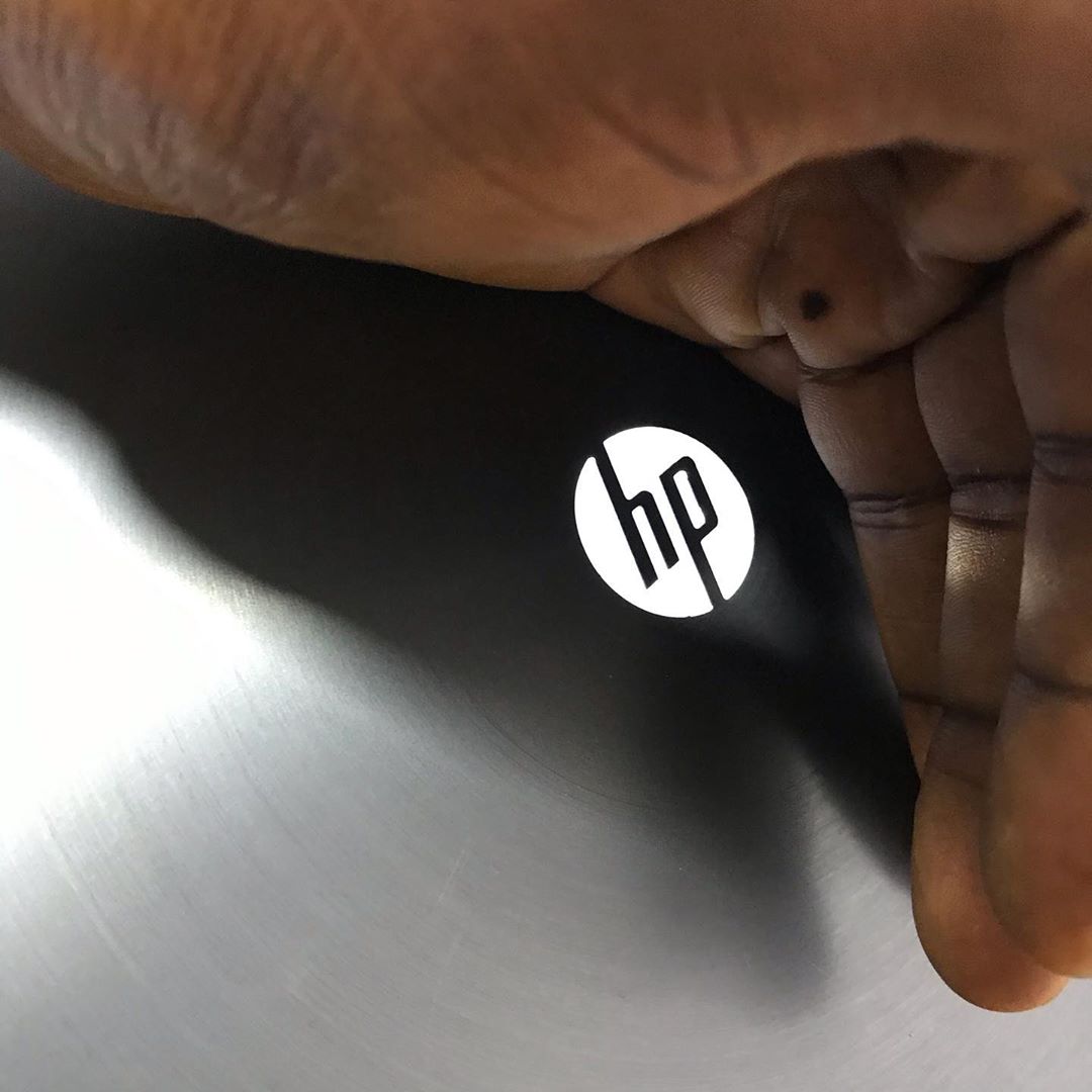 HP Elitebook 8560w Workstation – 500GB HDD – 8GB Ram – Keyboard Light – HP Logo Light – 1GB Dedicated Graphics - Image 6