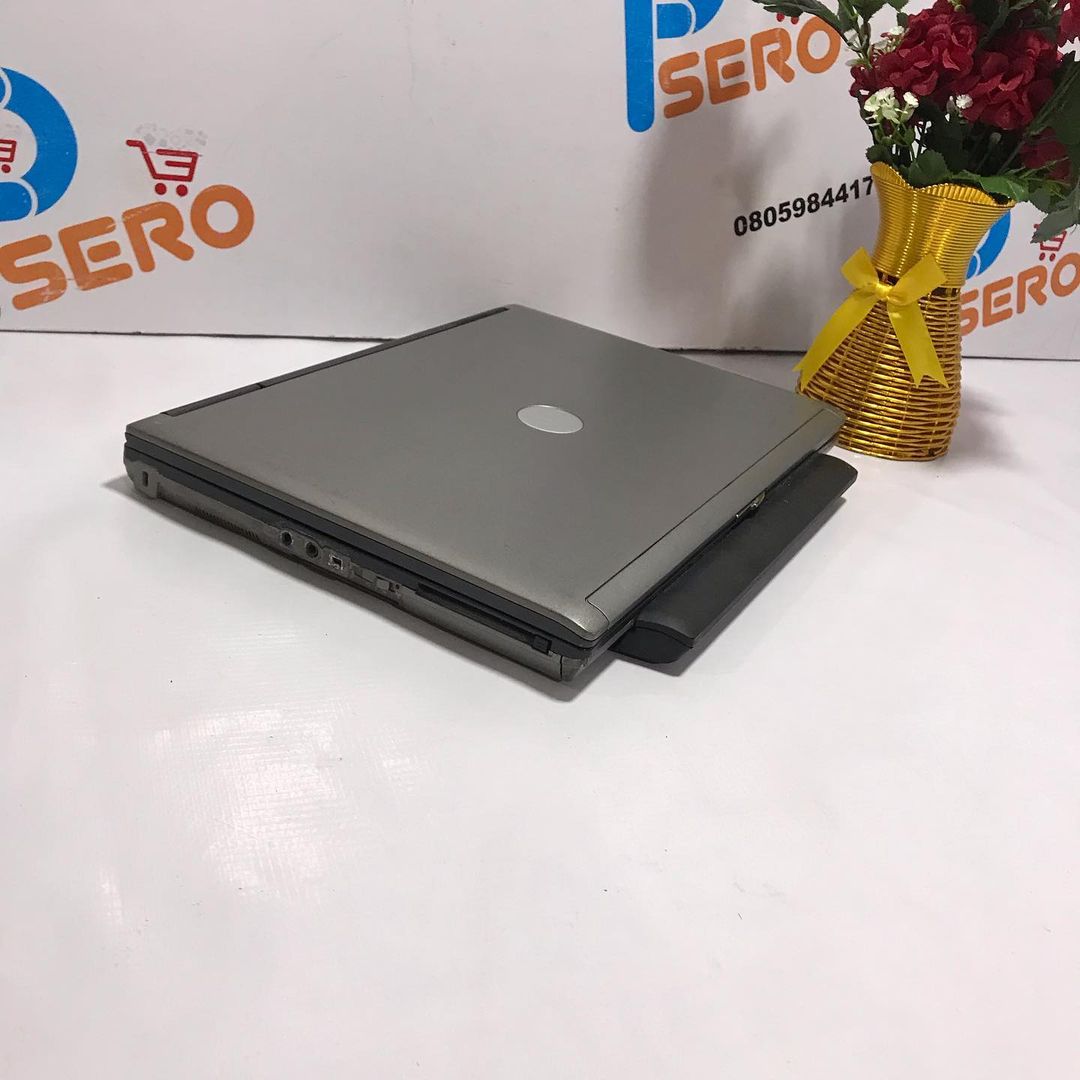 Dell Latitude D620 Laptop – Intel Core 2 Duo – 2GB Ram – 120GB – DVD/CD ROM - Image 2