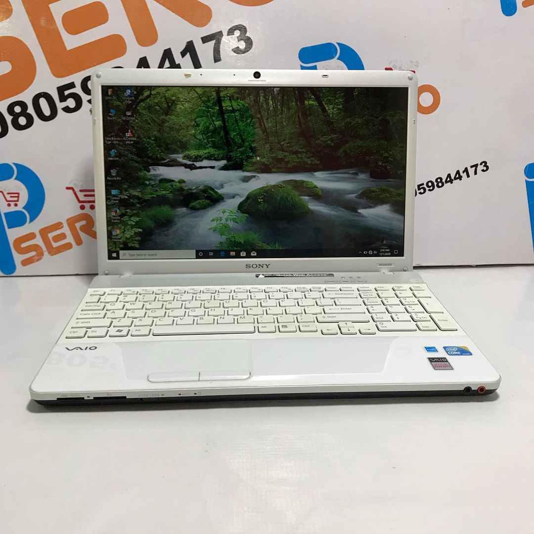 Sony VAIO VPCEB23FG Laptop - Core i3 - 6GB Ram - 500GB HDD - Free Wireless Mouse