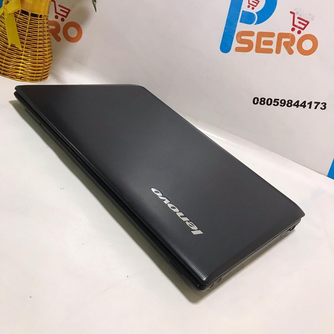 Slim Lenovo 1050 Laptop - Intel Core 2 Duo - 4GB Ram - 320GB Hard Drive - Free Wireless Mouse