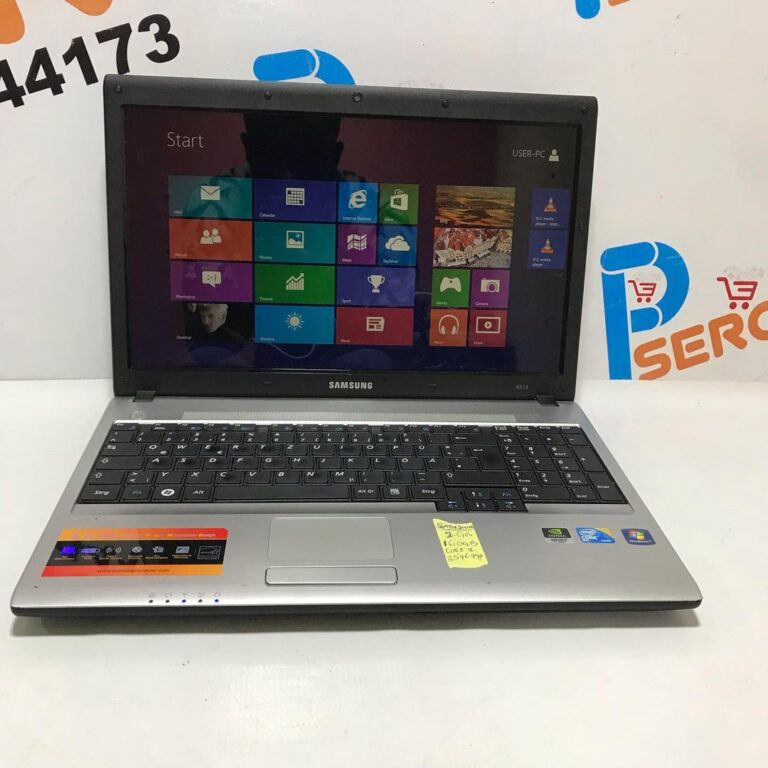 Samsung Laptop Intel Core 2 duo with dedicated graphics 4GB Ram