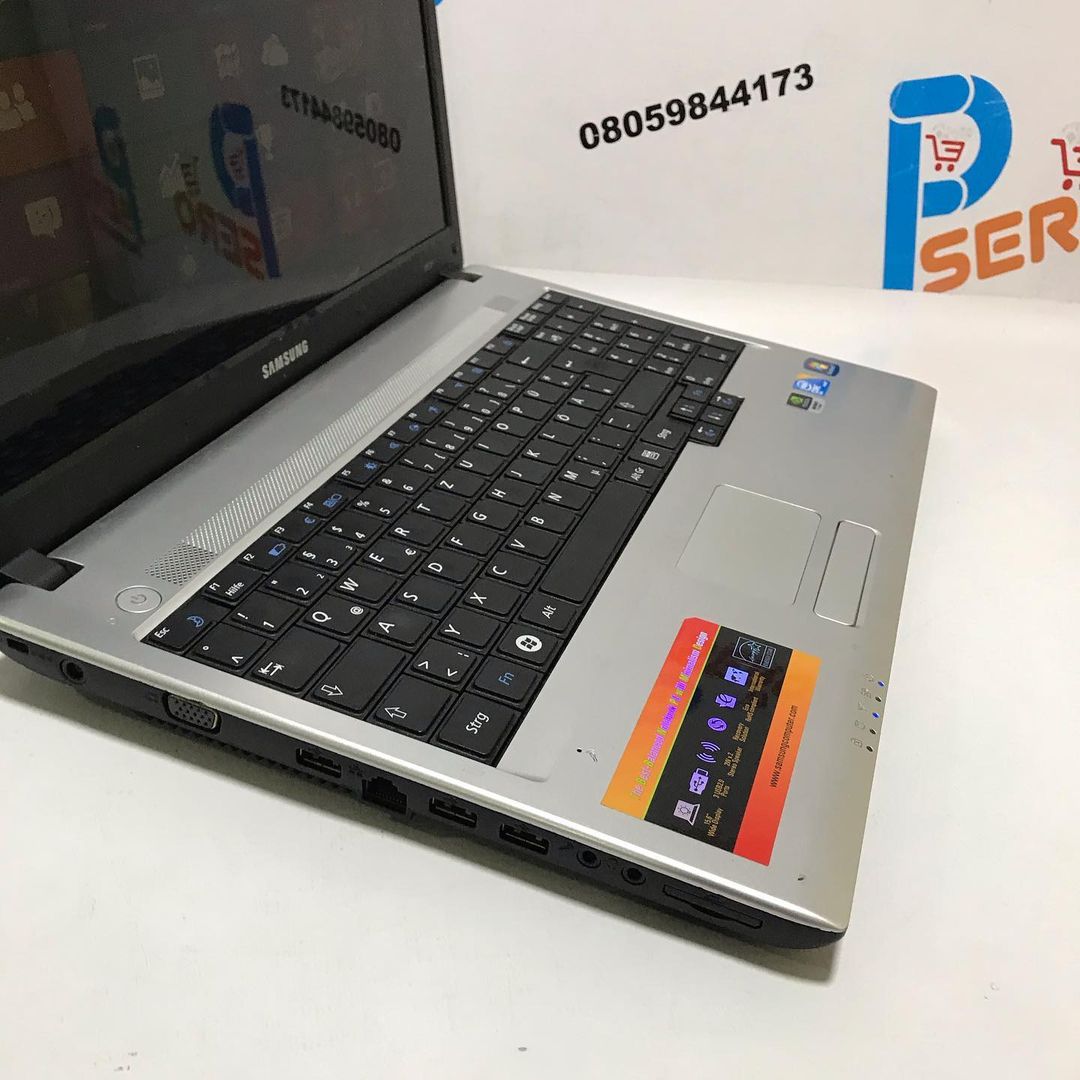 Samsung Laptop - Intel Core 2 duo with dedicated graphics - 4GB Ram -160GB HDD - Lovely Shape - Image 6