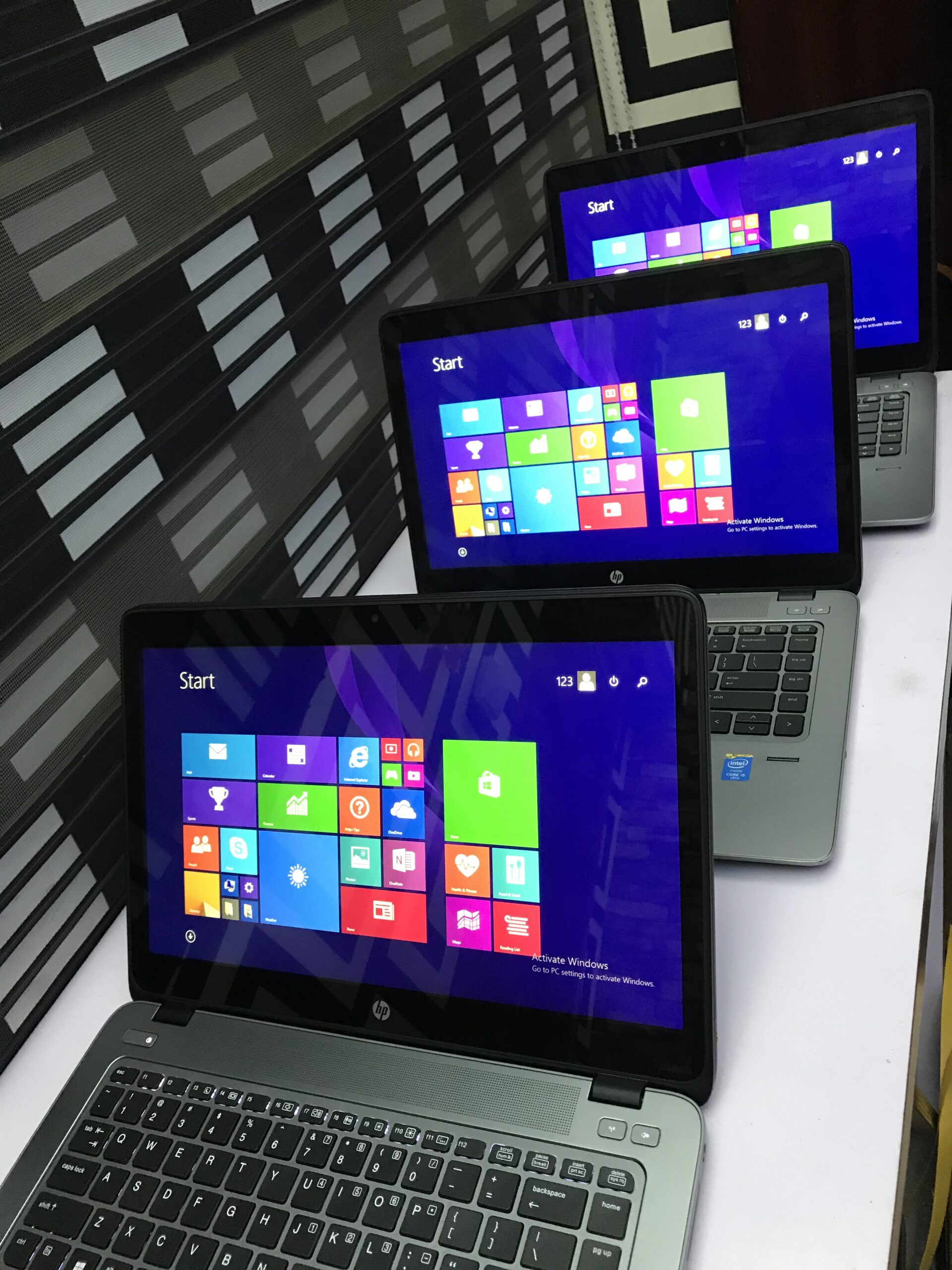 HP Elitebook 840 G2 Laptop - Core i5 - Touchscreen - 4GB Ram - 500GB HDD - Fingerprint - Image 6