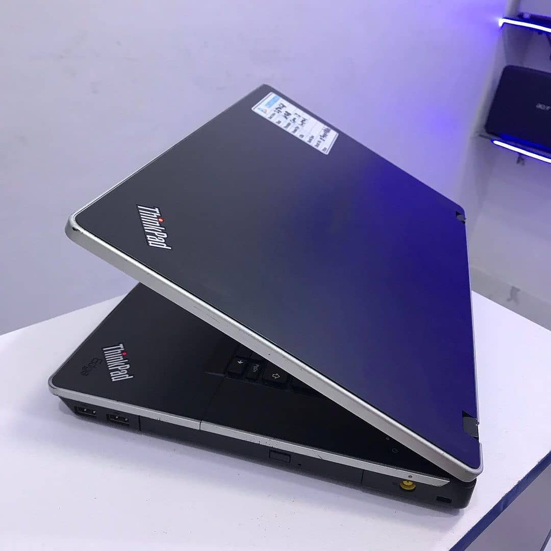 Lenovo Thinkpad 03192AG Laptop - Intel Core i3 - 4GB Ram - 250GB HDD - Image 4