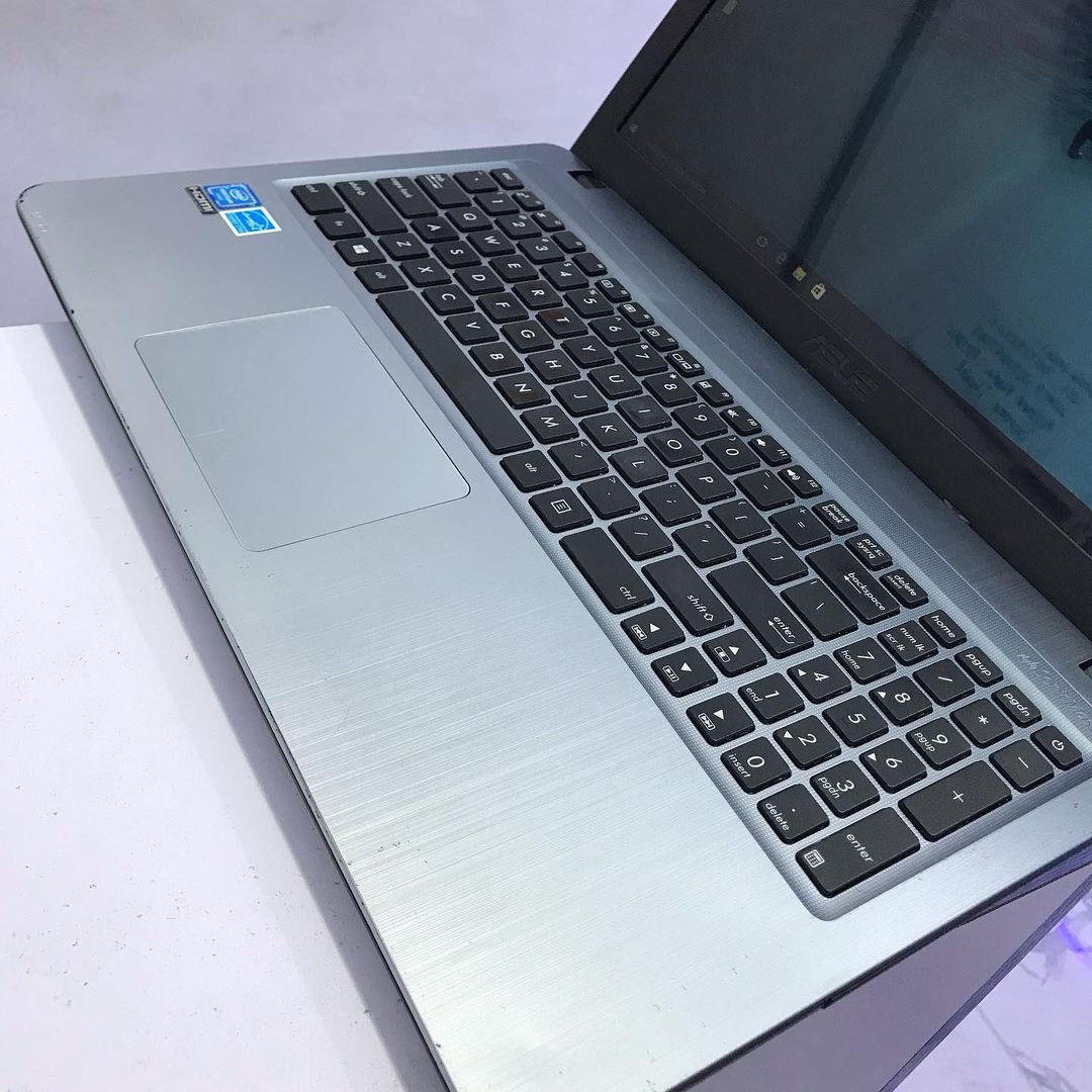 ASUS X504s- Intel Inside – Very Slim -4Gb RAM – 320Gb HDD – 15.6 inch – 1.60 GHz- - Image 4