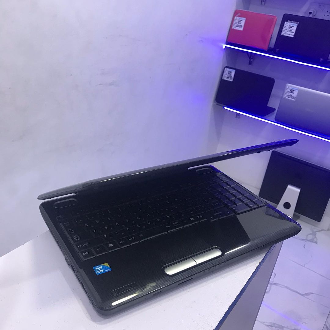 Toshiba Laptop – Super Clean- core i3- 4GB RAM – 500 GB HDD - Image 6