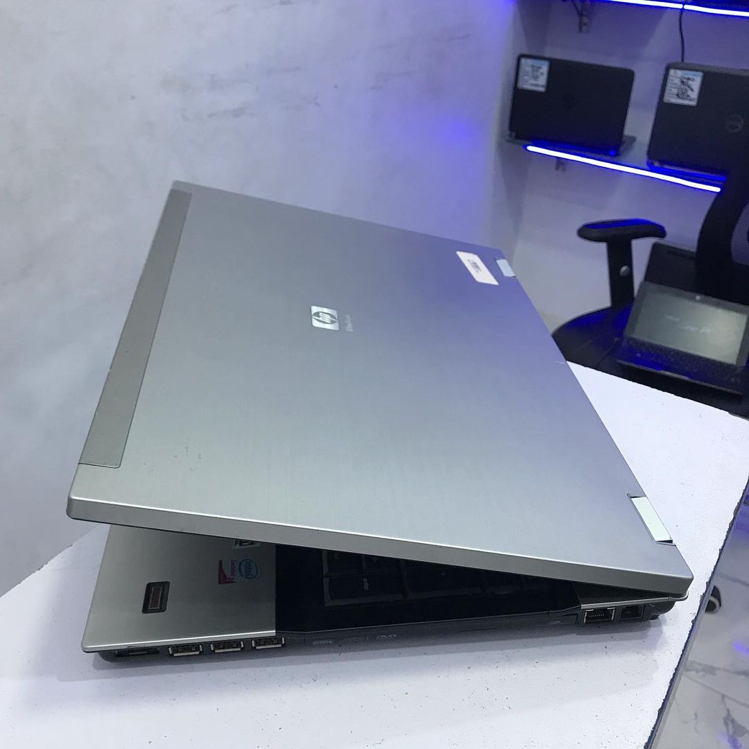 HP Elitebook 8730W workstation β 4GB Ram β 120GB HDD - Image 10