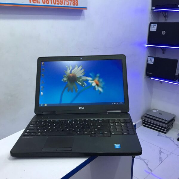 Dell Latitude E5540 – intel core i5- 4GB Ram – 320GB HDD -1.90GHz