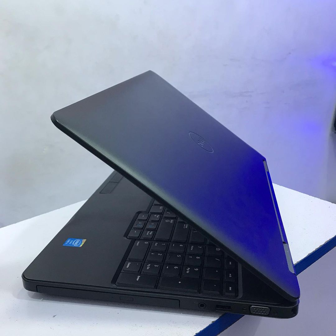 Dell Latitude E5540 – intel core i5- 4GB Ram – 320GB HDD -1.90GHz
