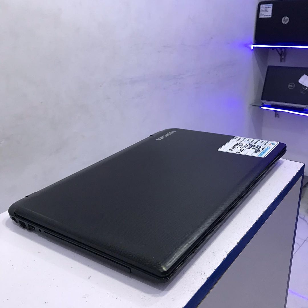 Toshiba Satellite C55D-B - core 2 - 4GB Ram - 320GB HDD - 1.00GHz - Image 4