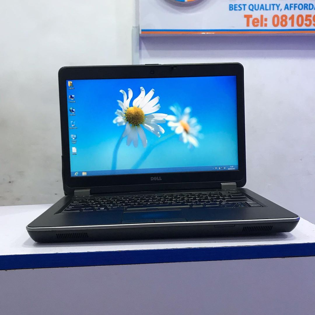 Dell Latitude E6440 Laptop – Intel Core i7 – 4GB Ram – 320GB HDD – Keyboard Light - Image 3