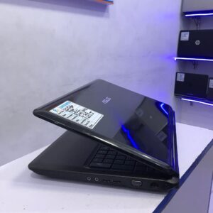 Asus K60ij Laptop - Intel Dual Core - 4GB Ram - 320GB HDD - 2.20GHz Processor Speed