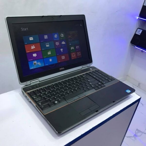 UK used Dell Latitude E6520 Laptop – Intel Core i5 – 4GB Ram – 320GB Hard Drive - Image 3