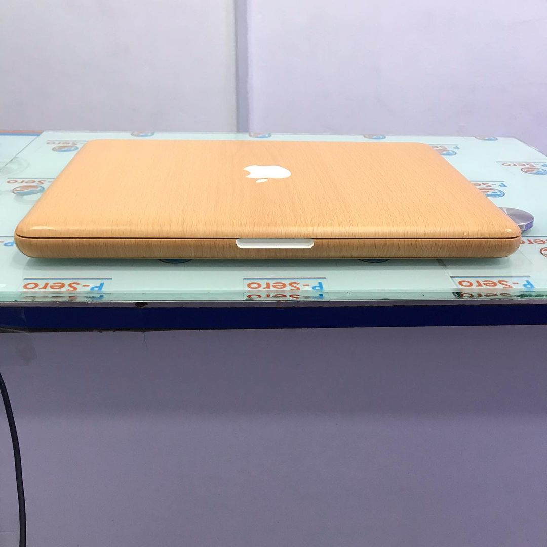 Apple MacBook Unibody A1342 Laptop - 500GB HDD - 8GB Ram - Partitioned - 2.4GHz - Apple Light - Image 11