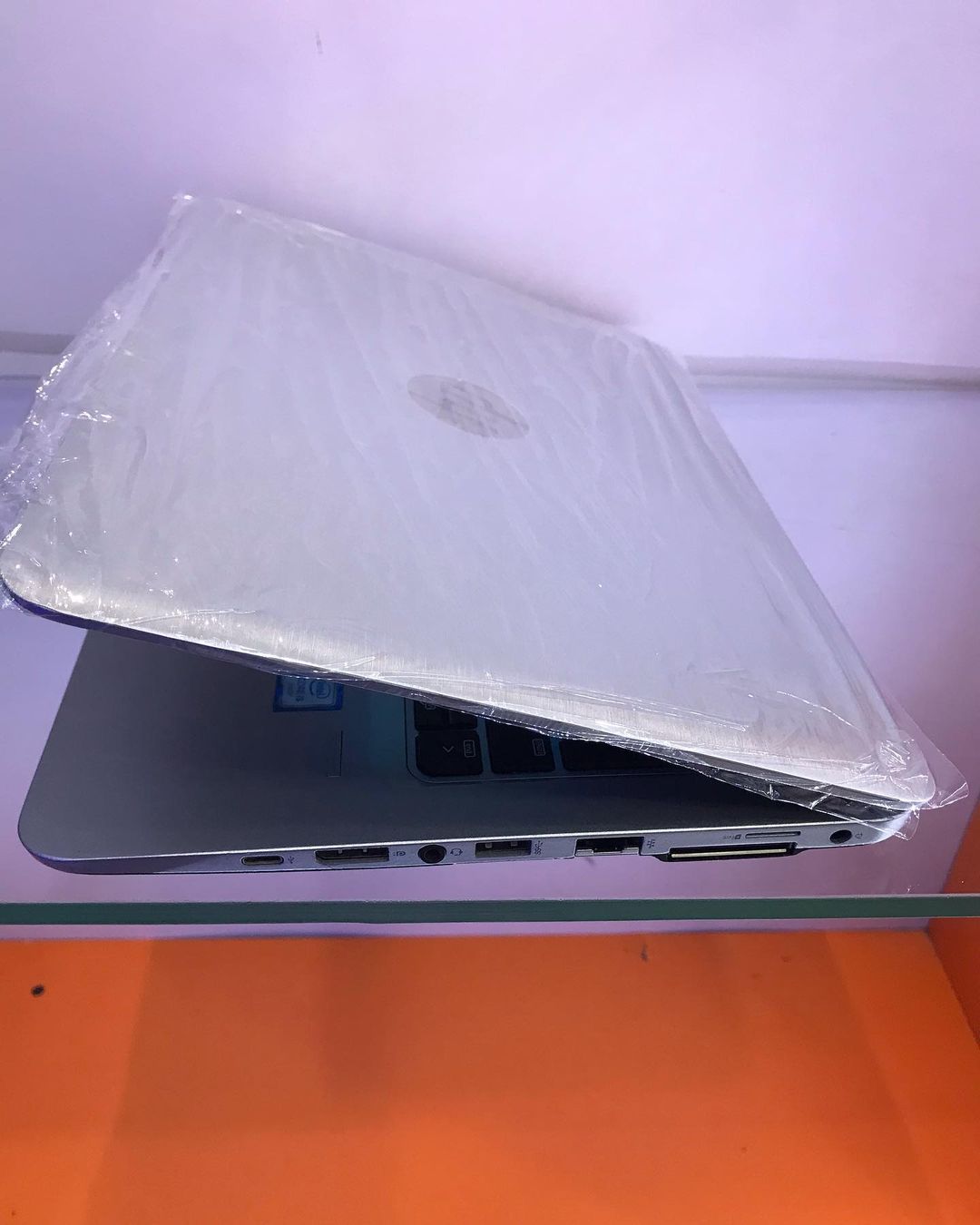 Ultra-Slim Hp Elitebook mt43 pro 4gb Ram 320gb HDD – 2.4GHz - Image 7