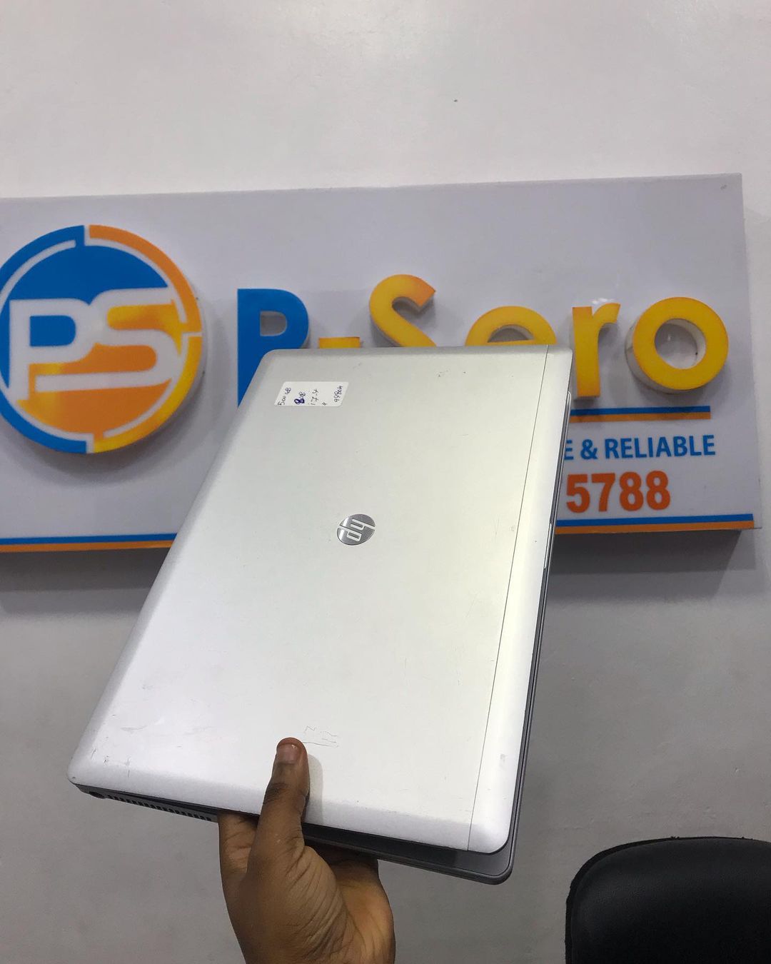 Slim Hp Elitebook folio 9480m laptops -intel core i7 – keyboard light -8GB-RAM-500GB HDD-2.7GHz - Image 6