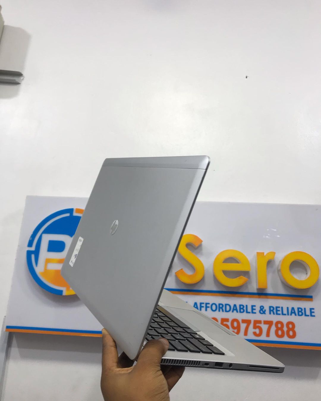 Slim Hp Elitebook folio 9480m laptops -intel core i7 – keyboard light -8GB-RAM-500GB HDD-2.7GHz - Image 4