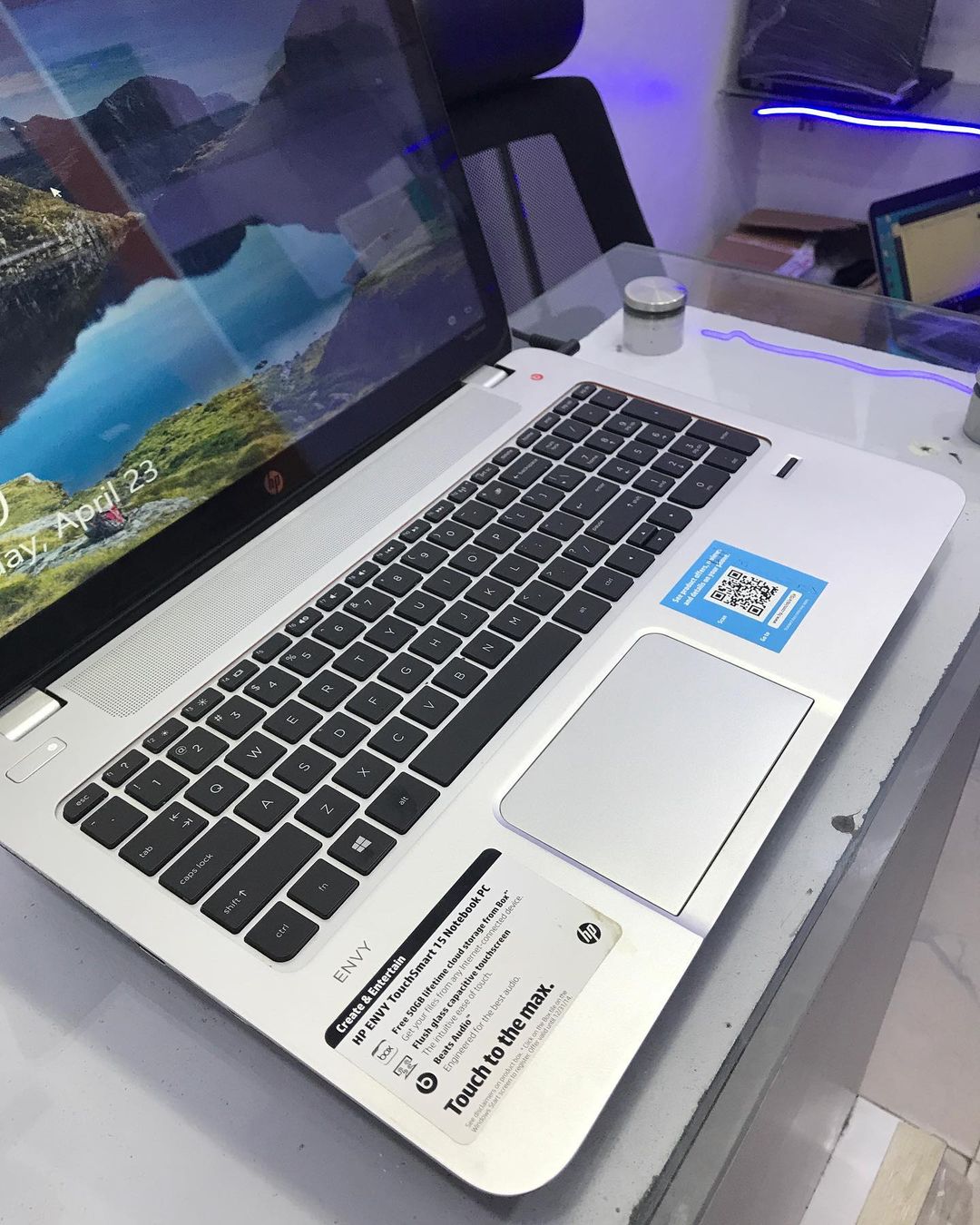 UK Used HP ENVY 15 - 8GB ram - 500GB Hard Drive - Touchscreen - Fingerprint - Image 5