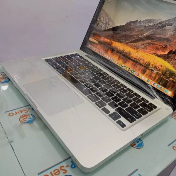 UK Used Apple MacBook Pro Core i5 with 500GB HDD and 8GB – Keyboard Light - Image 3