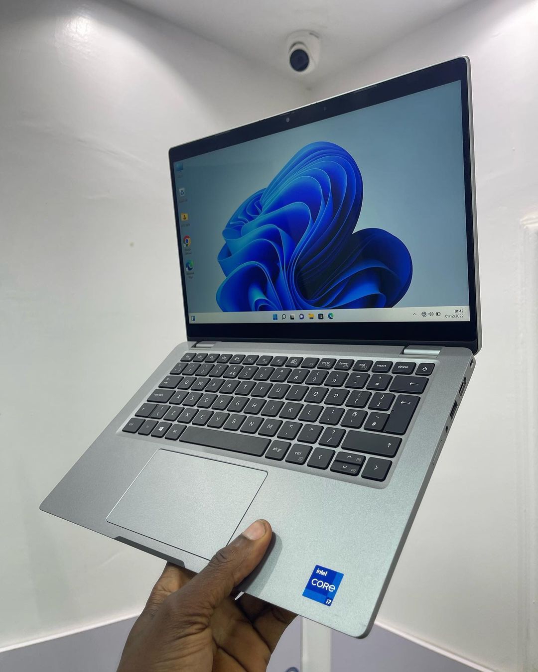 UK USED: Dell Latitude 5320 x360 – Intel Core i7 – 16gb Ram – 512GB SSD – Touchscreen – 11th Gen - Image 4