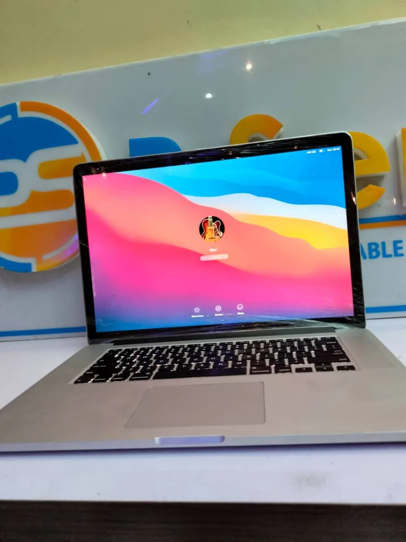UK Used: Apple MacBook Pro