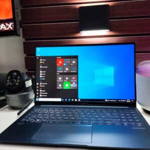 ASUS zenbook !5- AMD Ryzen 7–  2.7ghz- 512gb SSD - 16gb ram -integrated Keypad Light – Radeon Graphics- 8 Cores