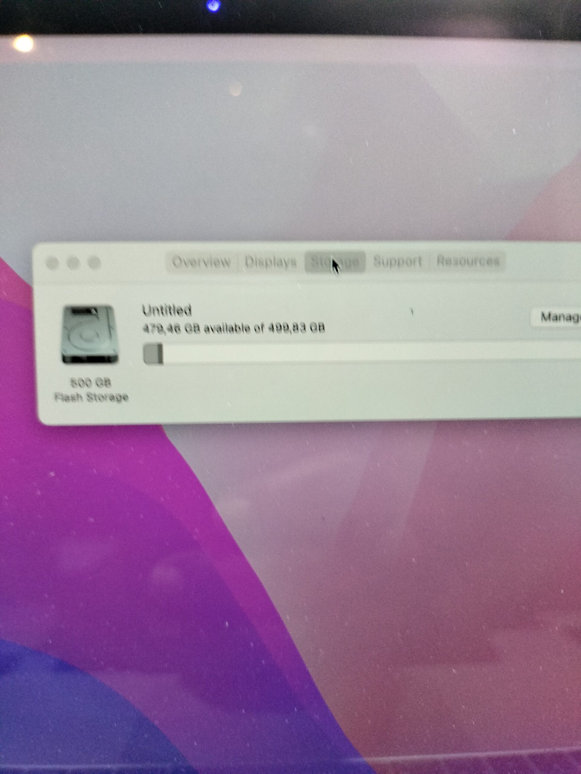 Apple MacBook Pro 2016 - Intel Core i7 - 512GB SSD - 16GB RAM - 2GB Dedicated Graphics - Touch ID - Touch Bar - Keyboard Light - Image 3
