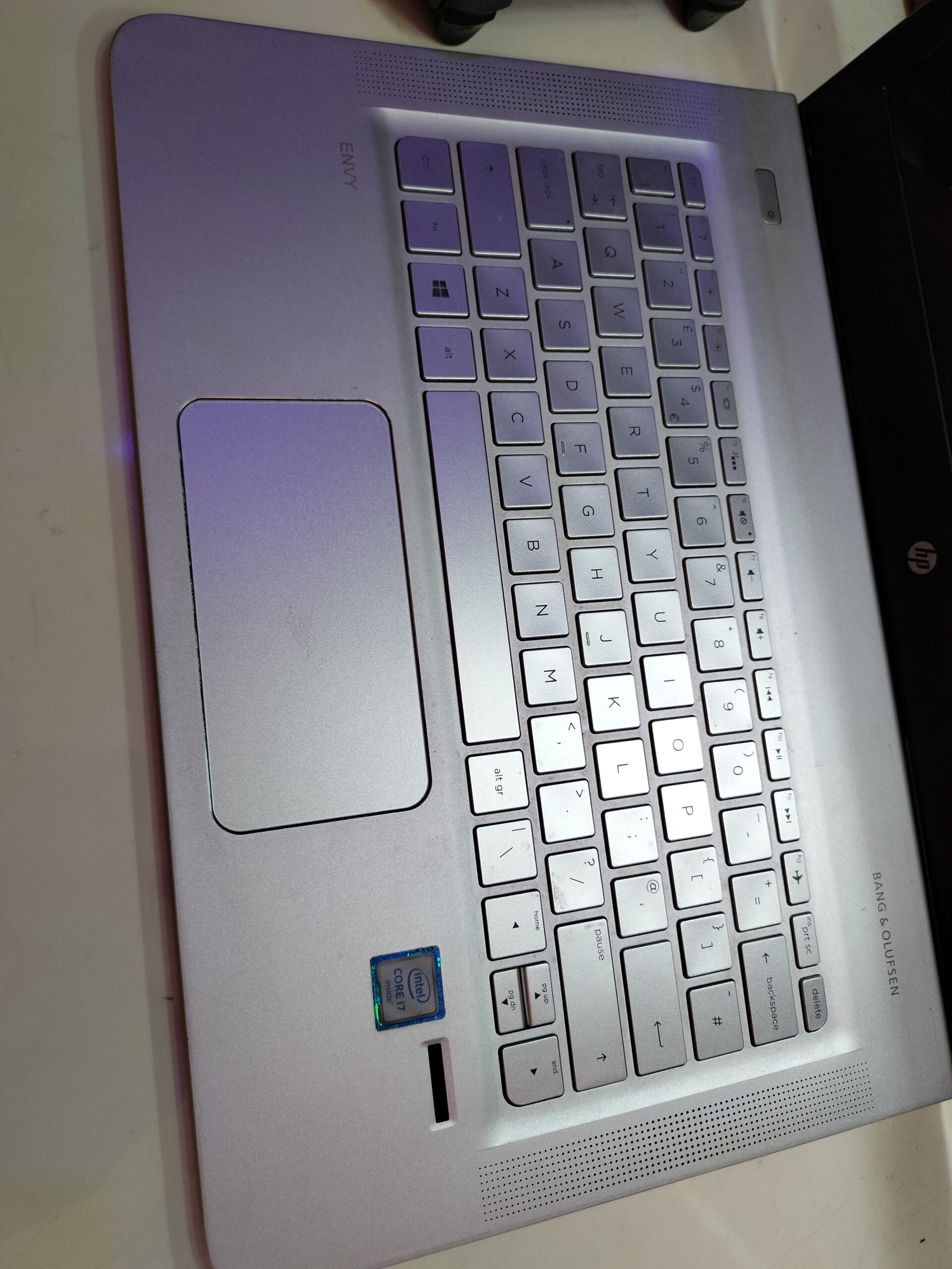 HP Envy Laptop - Core i7 - 256GB SSD - 8GB Ram - 6th Gen - Keyboard Light - Image 12