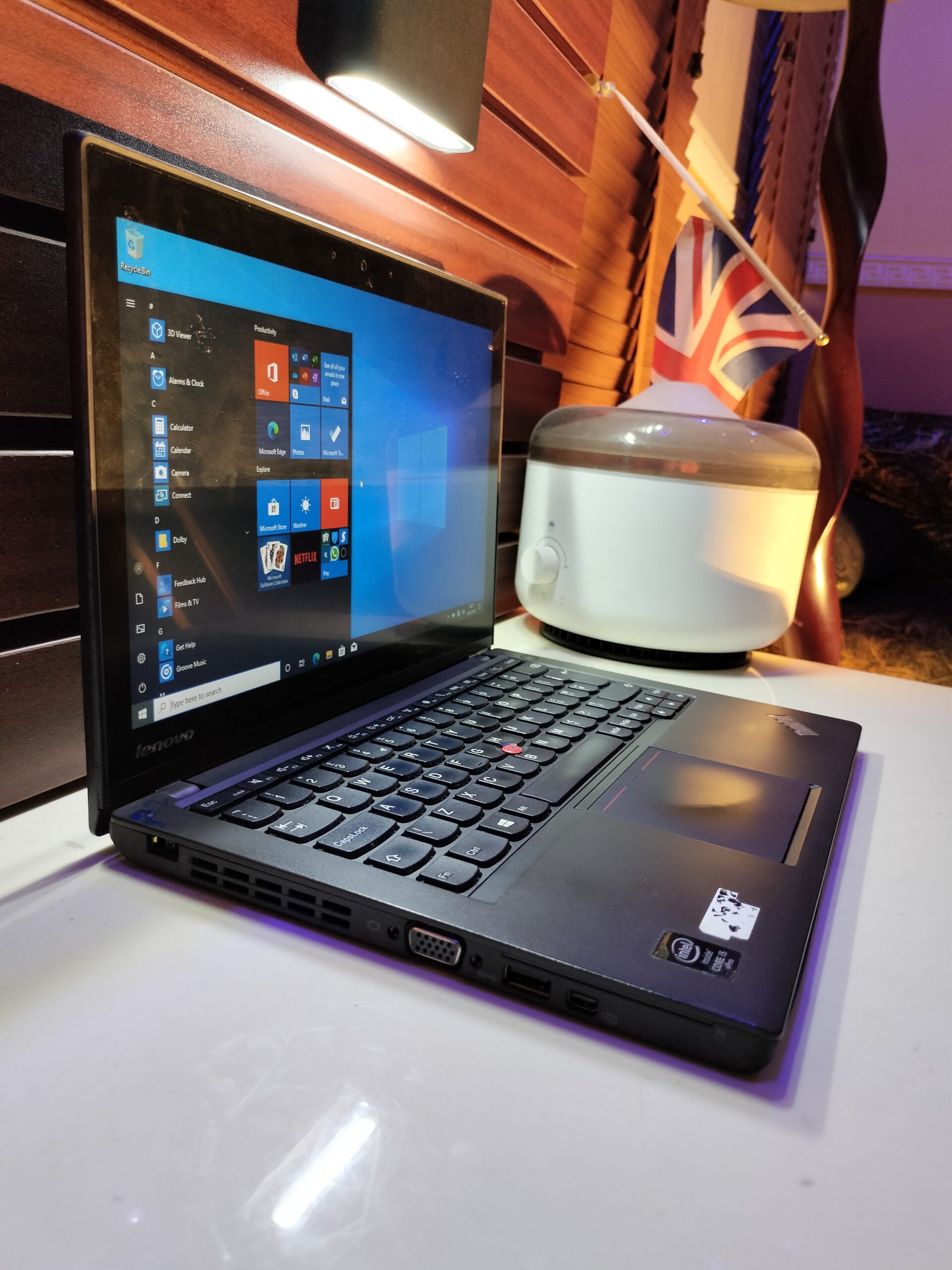 Lenovo Thinkpad X240 Laptop - Touchscreen - Core i5 - 500GB HDD - 8 Ram - Image 2