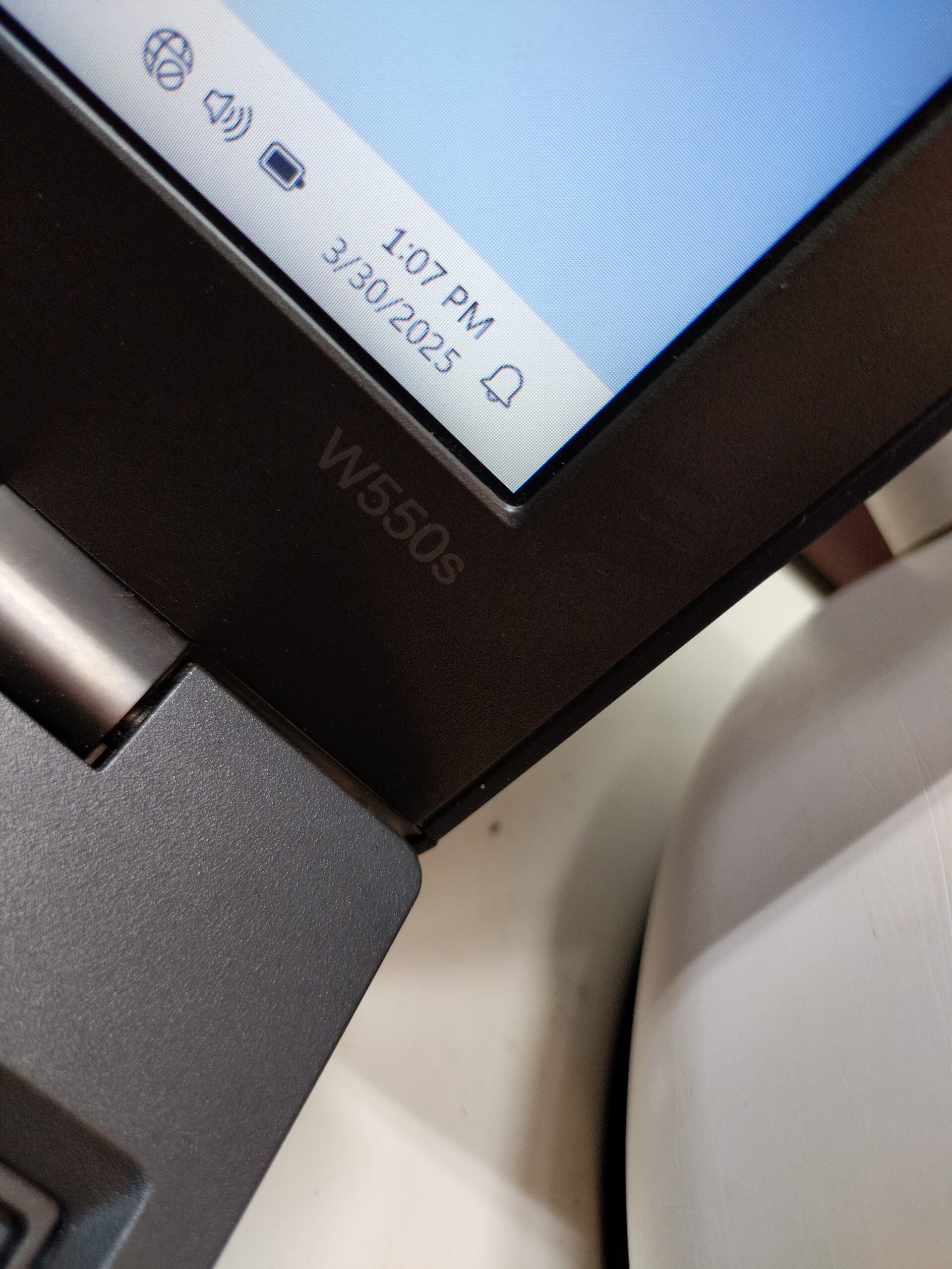 Lenovo ThinkPad W550S Laptop - Core i7 - 256GB SSD - 8GB Ram - Windows 10 Pro - Image 6