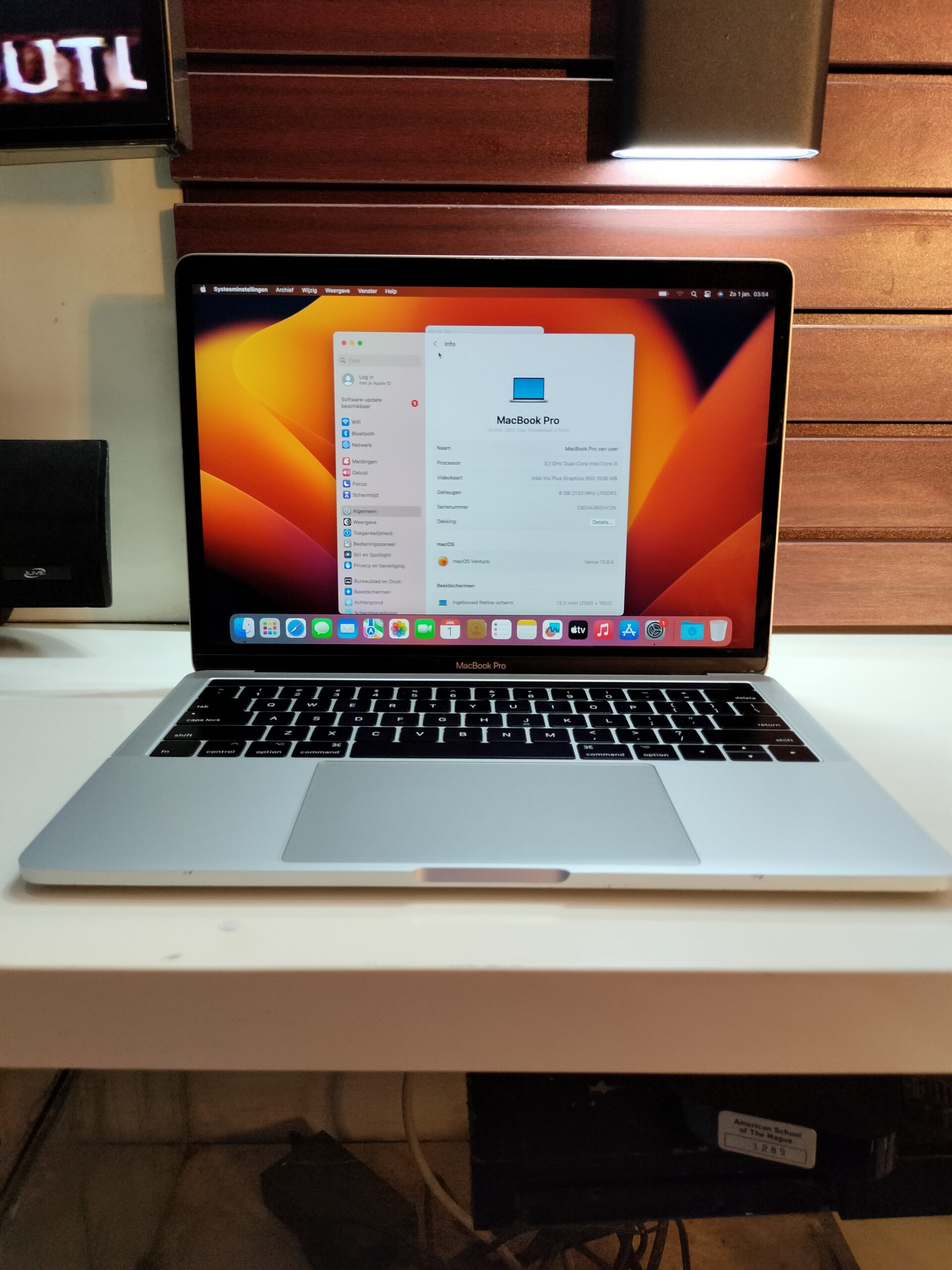 MacBook本体 MacBook Pro 2017 i5/16GB/SSD 512GB MacBook Pro (13-inch, 2017, Two Thunderbolt 3 ports) - Technical