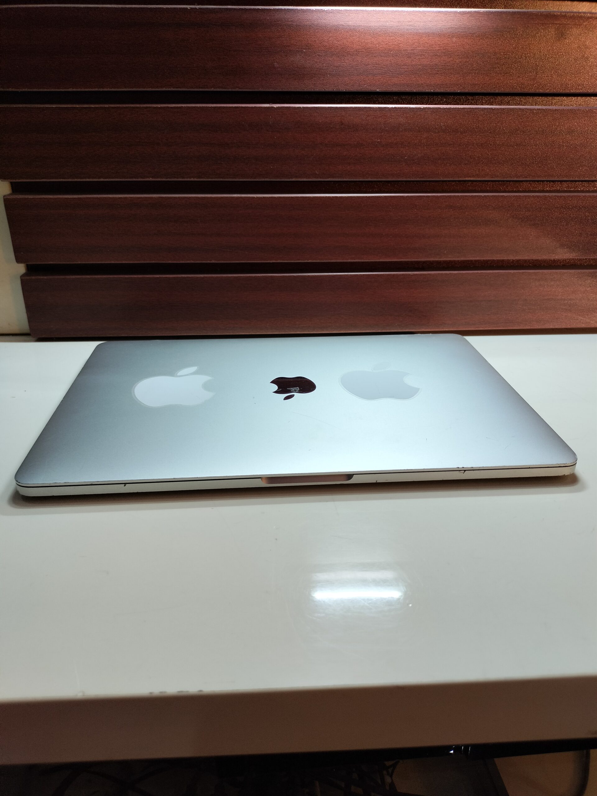 Apple MacBook Pro 2017 - Touch Bar - Core i5 - 256GB - 8GB Ram - Image 18