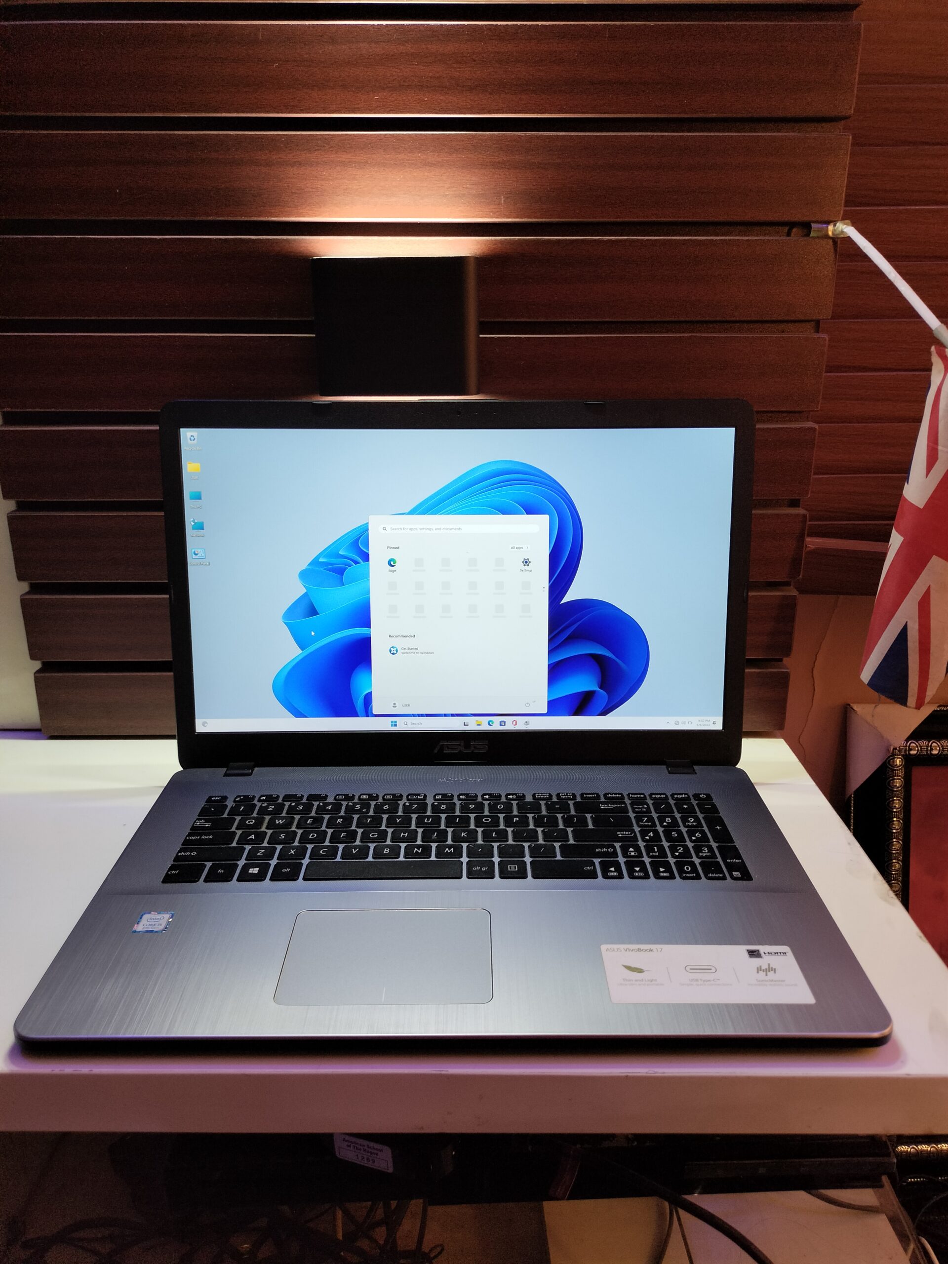 Asus Vivobook 17Β - 8th Gen - Core i5 - 8GB Ram - 256GB SSD - Windows 11 Pro - Image 5