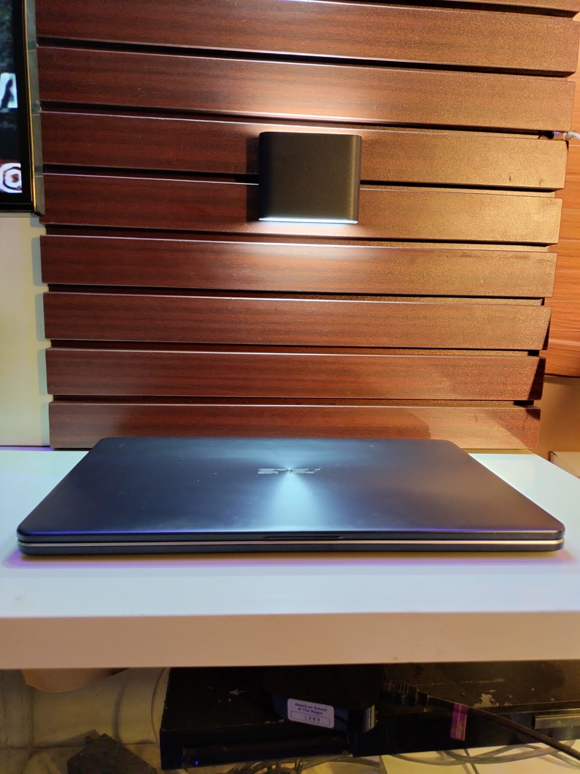 Asus Vivobook 17Β - 8th Gen - Core i5 - 8GB Ram - 256GB SSD - Windows 11 Pro - Image 2