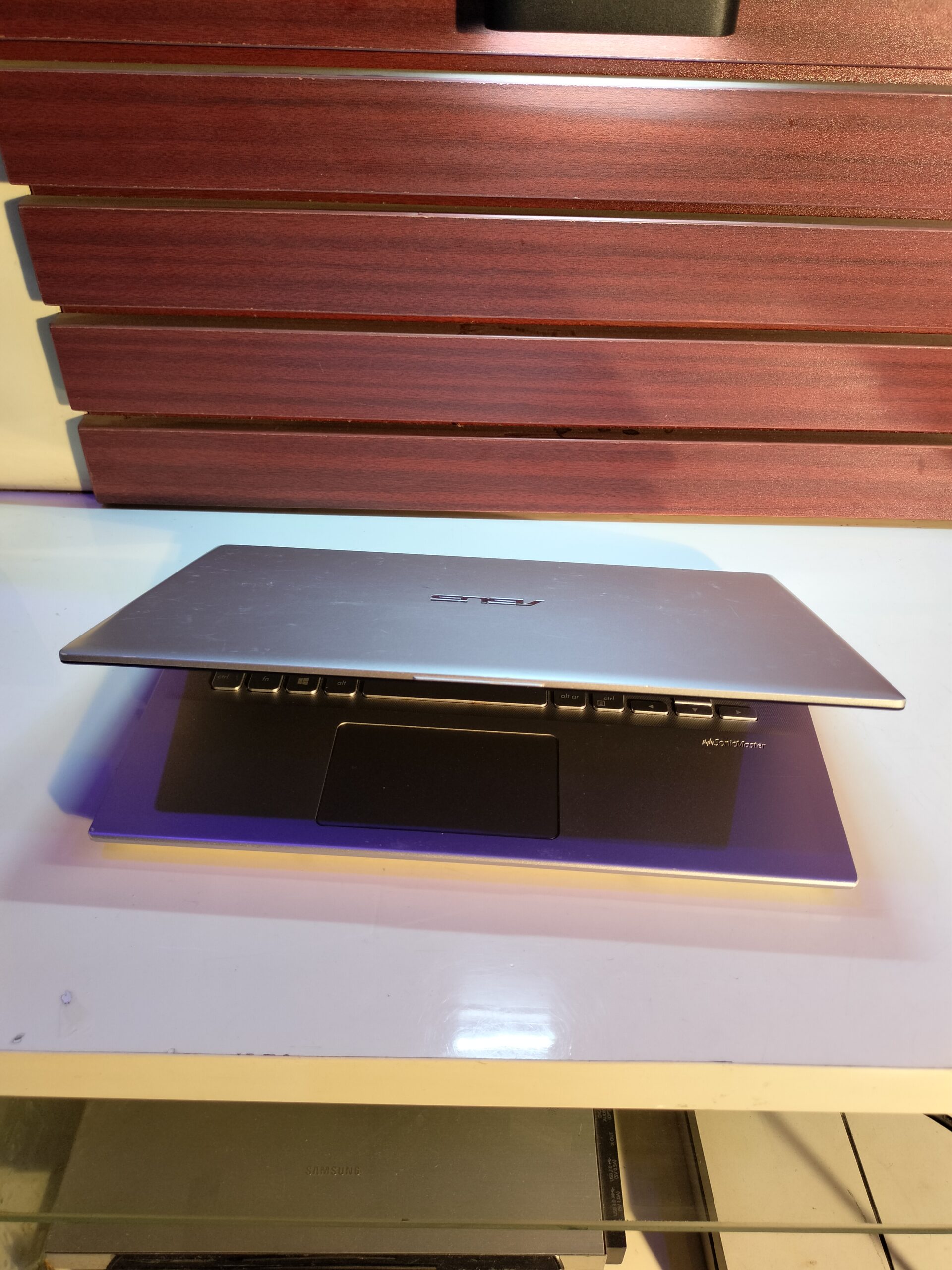 Asus Vivobook - 10th Gen - Core i5 - 8GB Ram - 256GB SSD - Windows 11 Pro - Image 5