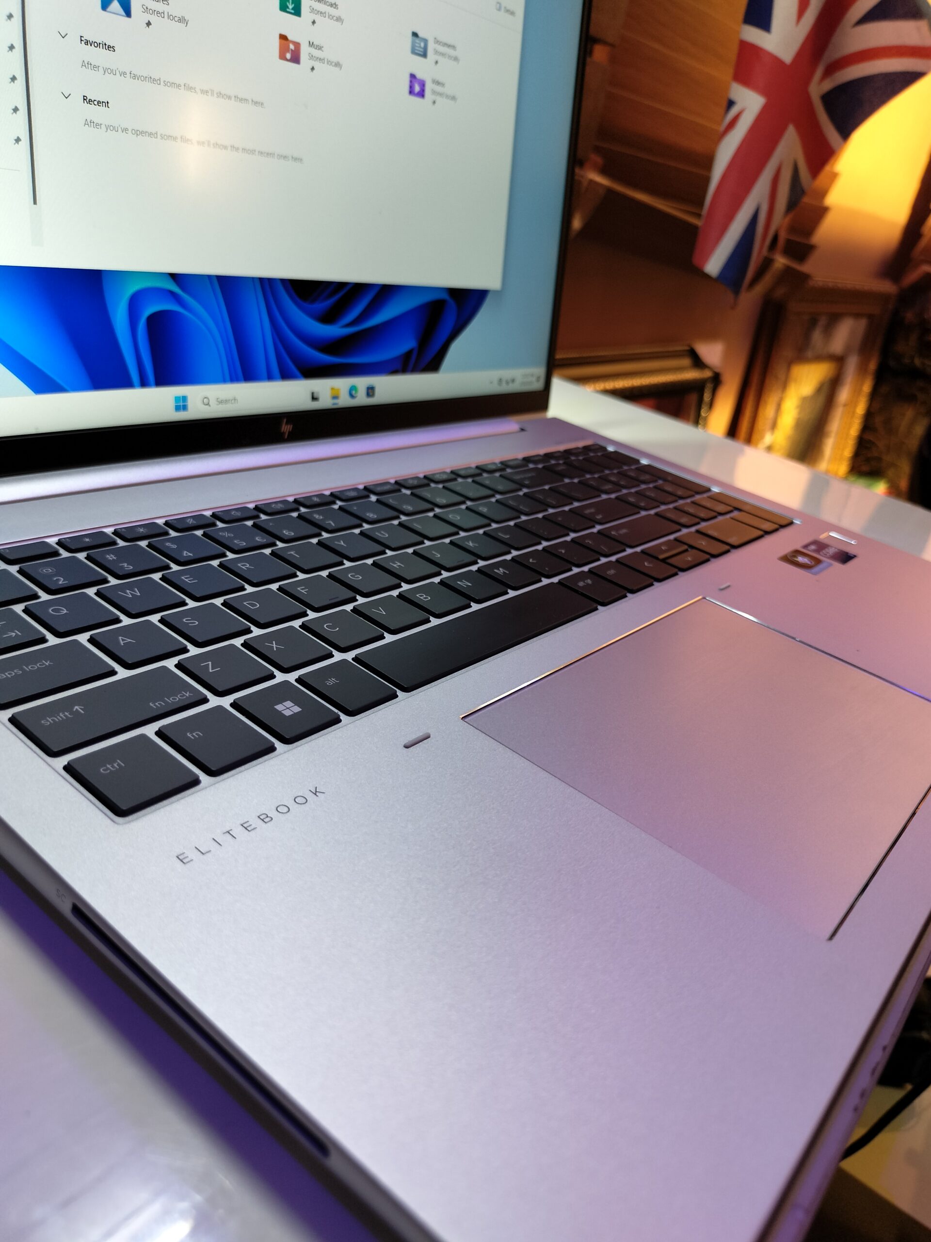 HP EliteBook 860 - Core i5 - 12th Gen - 512GB SSD - 16GB Ram - Finger Print - FaceID - Image 3