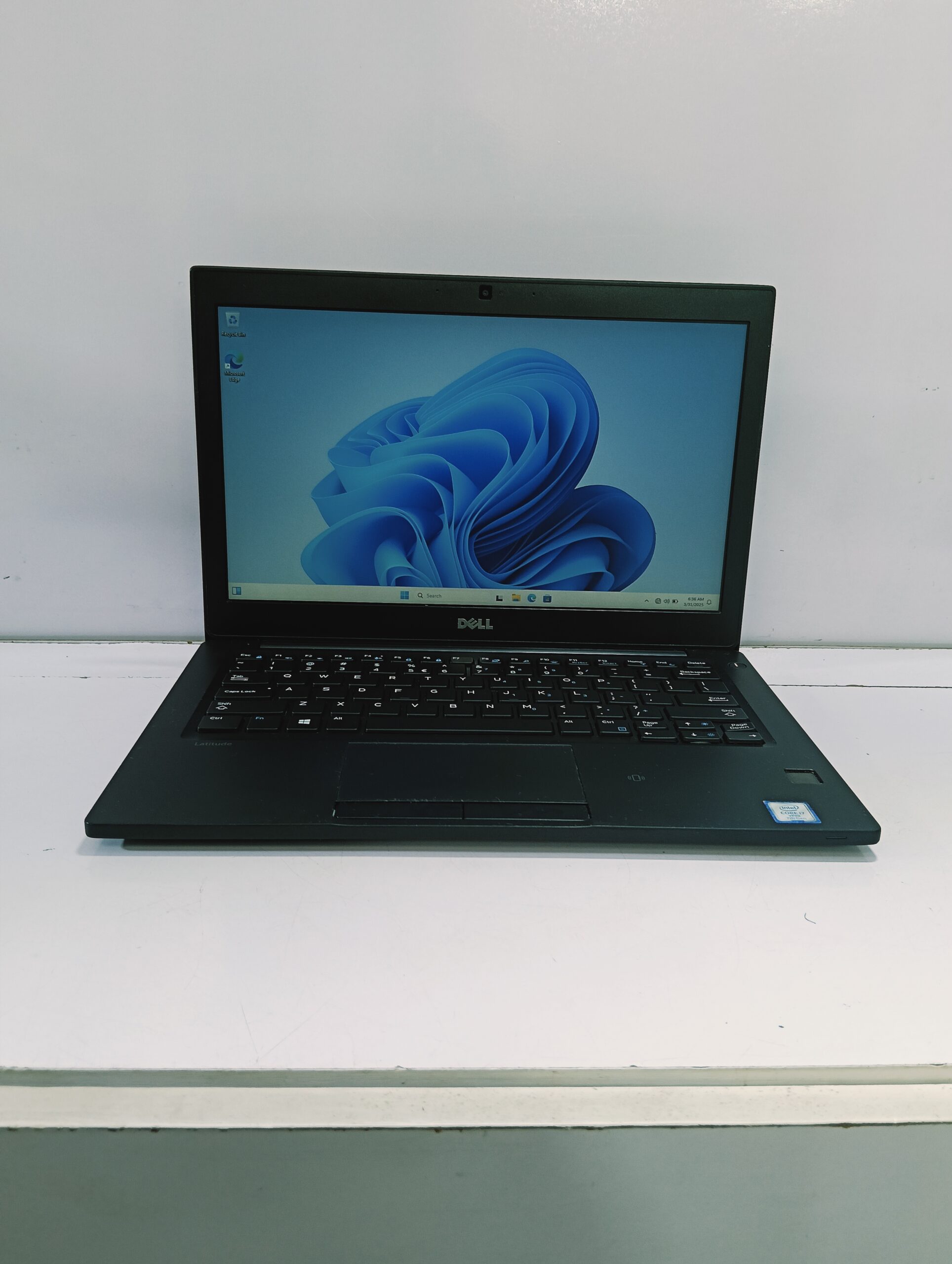 Dell Latitude 7280 - 7th Gen - Core i7 - 256GB SSD - 8GB - 250GB - Windows 11 Pro - Image 8