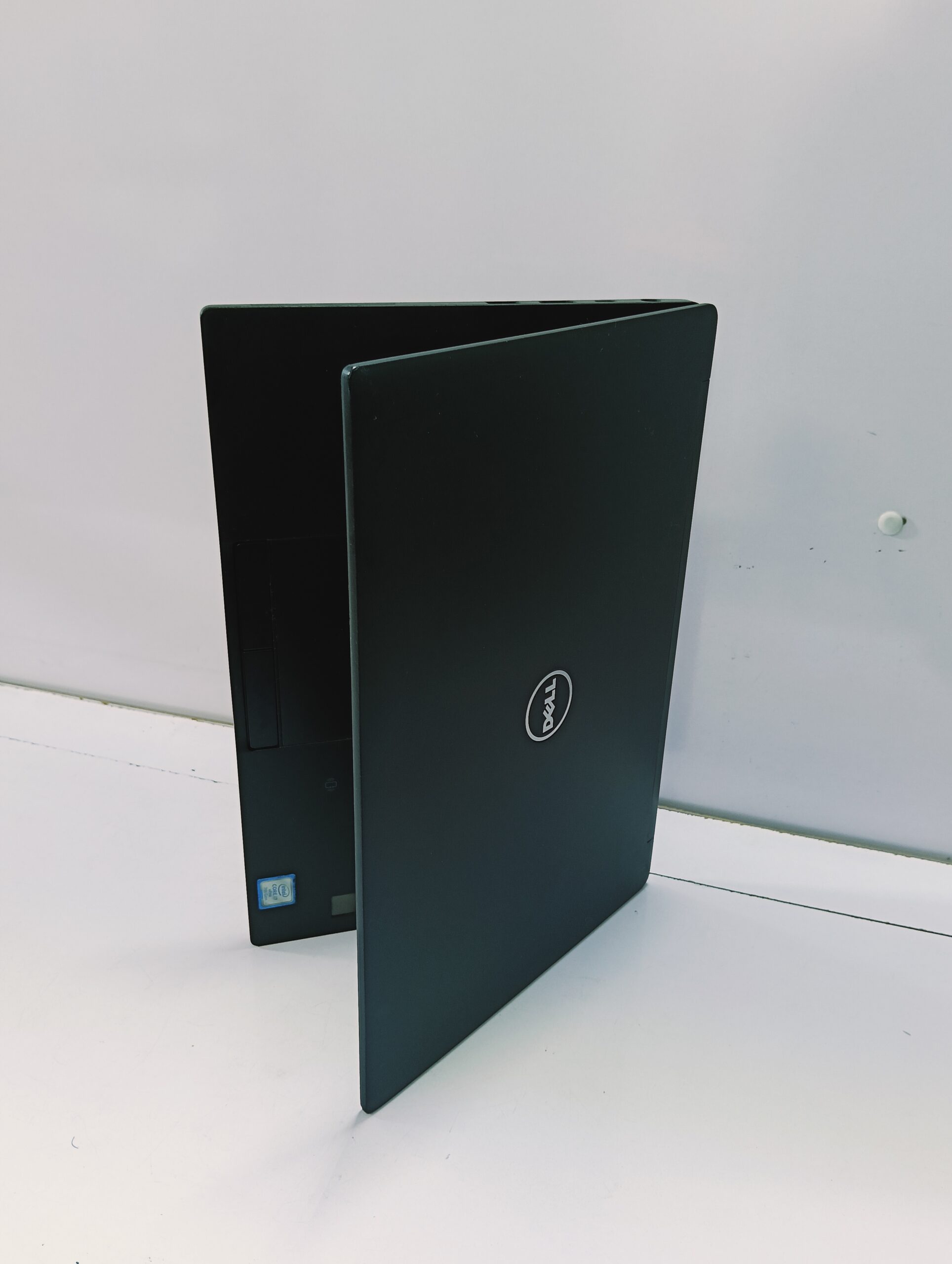 Dell Latitude 7280 - 7th Gen - Core i7 - 256GB SSD - 8GB - 250GB - Windows 11 Pro - Image 14