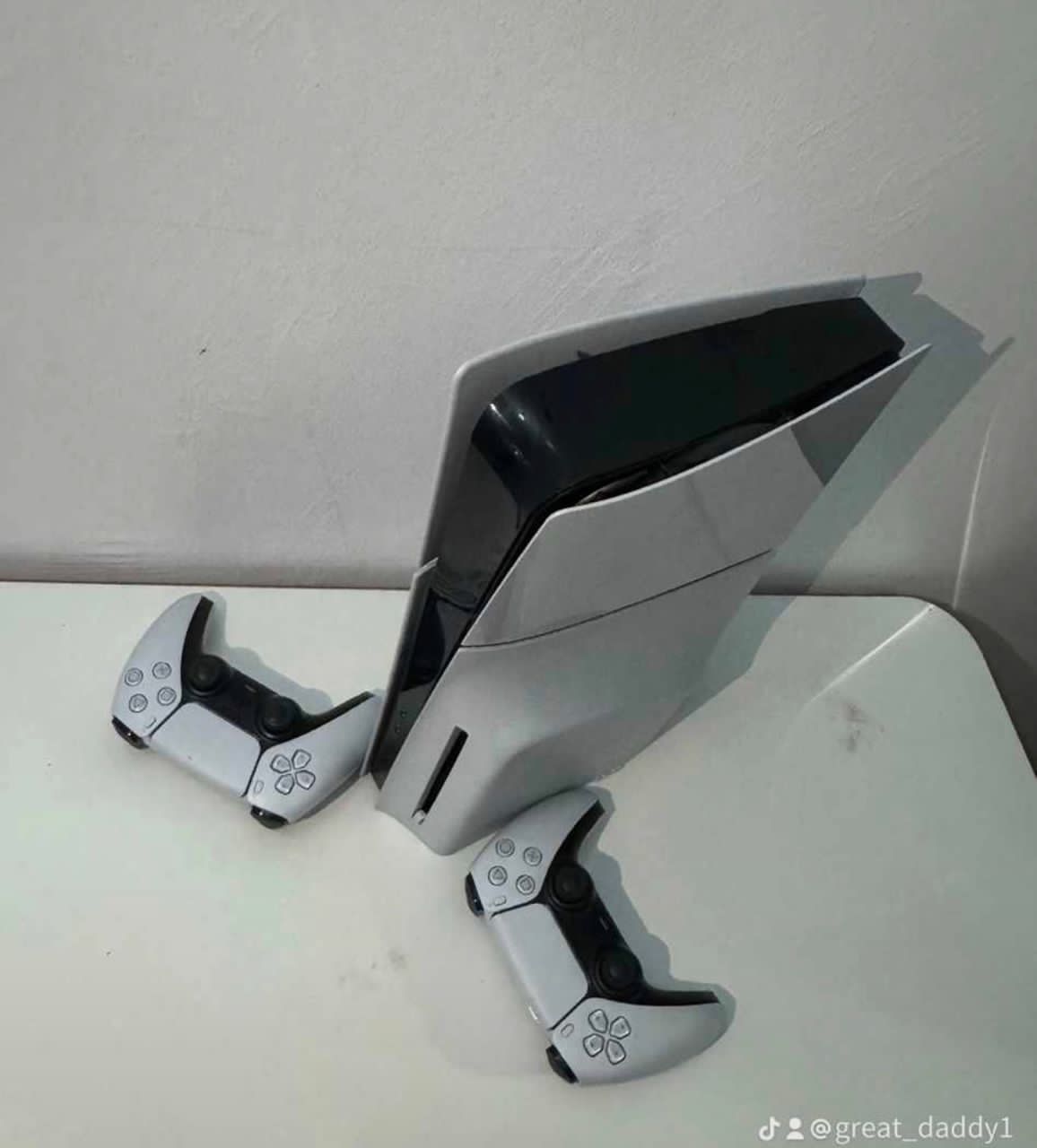 Sony PS5 Console | Ultra HD Blu-ray | 1TB SSD | DualSense Controller Included - Image 7