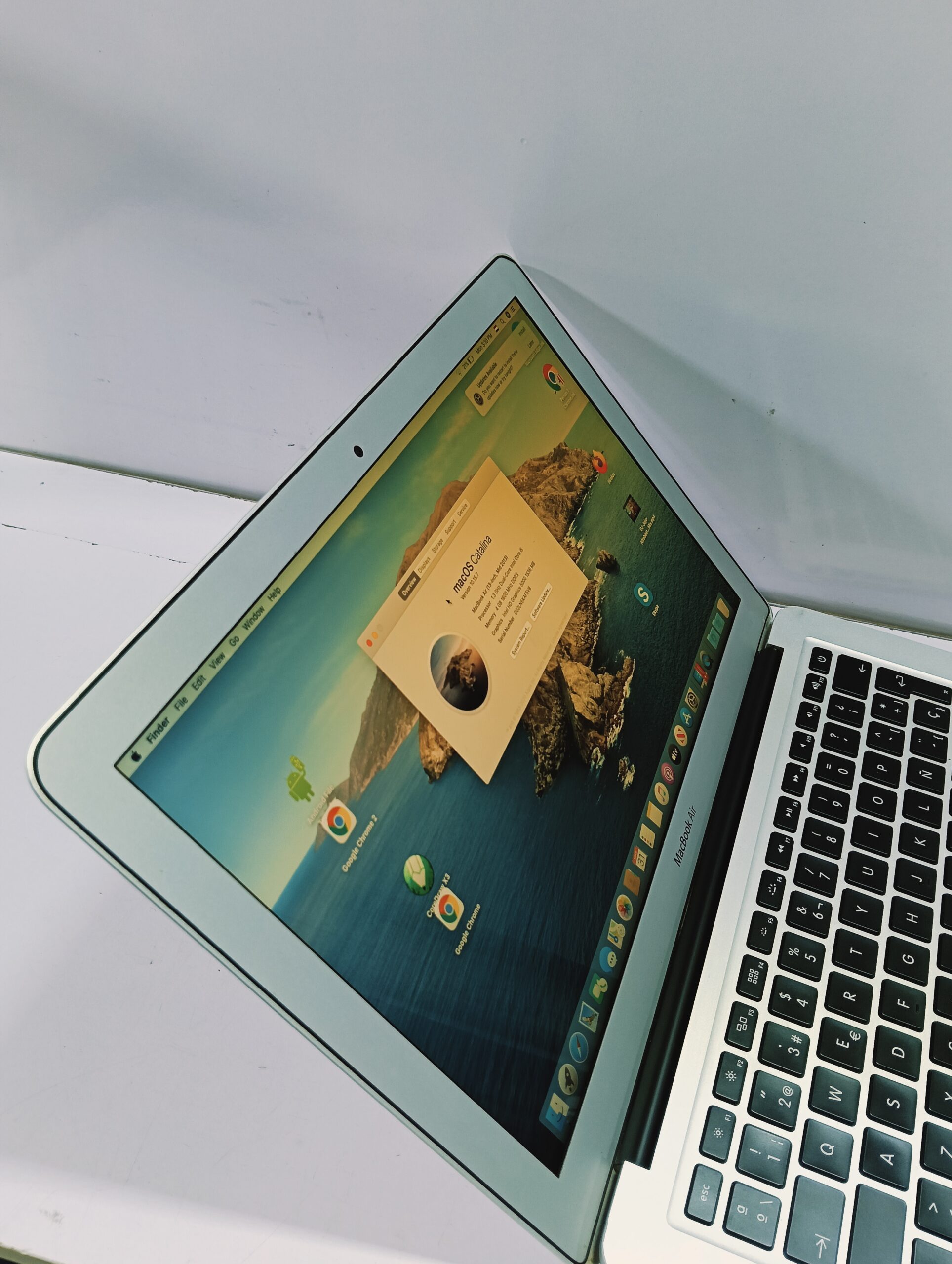 Apple MacBook Air 2013 - Core i5 - 128GB SSD - 4GB Ram - 13.3 Inch - Image 8